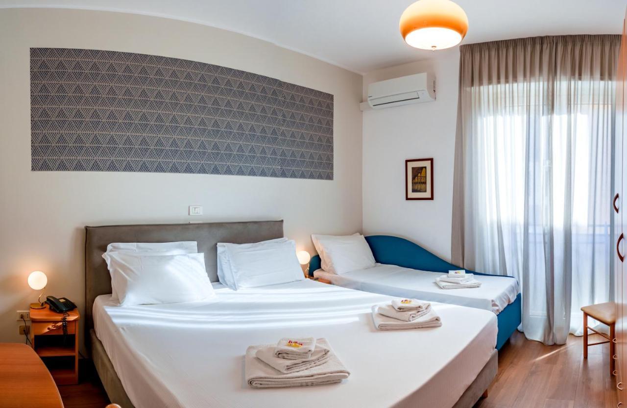 Hotel Tritone Senigallia Eksteriør bilde